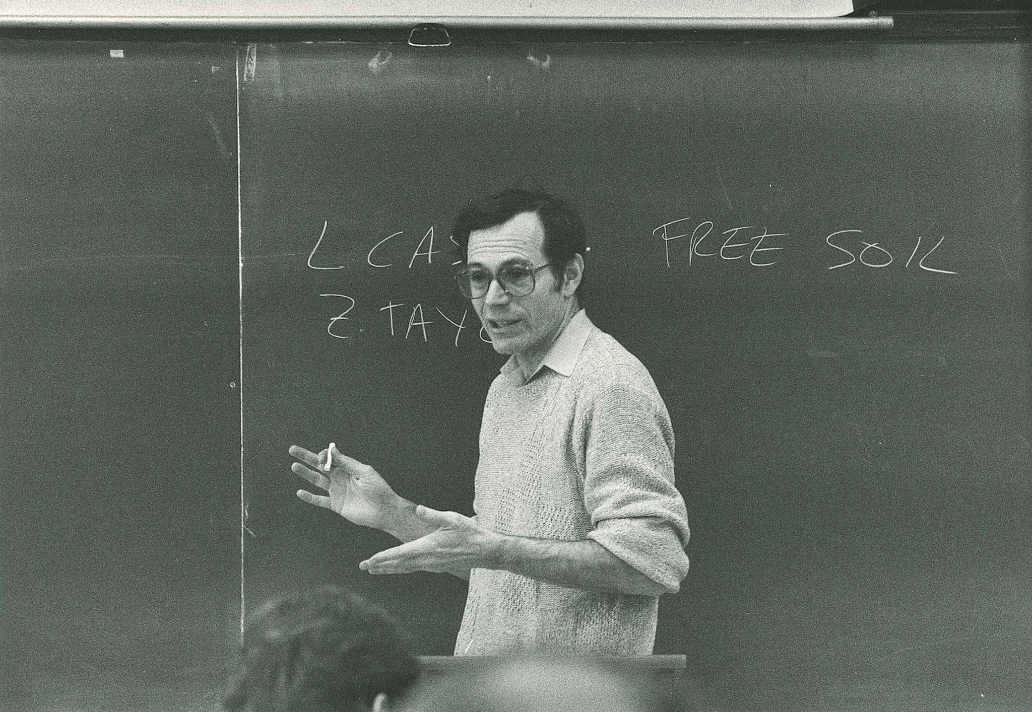 Photo of Eric Foner in the classroom