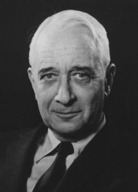 Described by his peers as “the intellectuals’ conscience,” Lionel Trilling ’25 was as elegant as his prose, looking the part of the aristocratic critic.