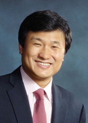  Li Lu CC’96, LAW’96, BUS’96