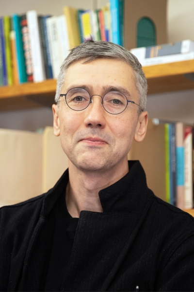 Dennis Yi Tenen, associate professor of English and comparative literature