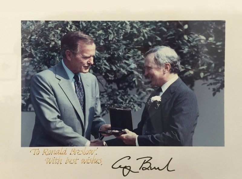 University Professor Ronald Breslow (right) with former President George H. W. Bush, recieing the 1991 U.S. National Medal of Science in the Rose Garden.