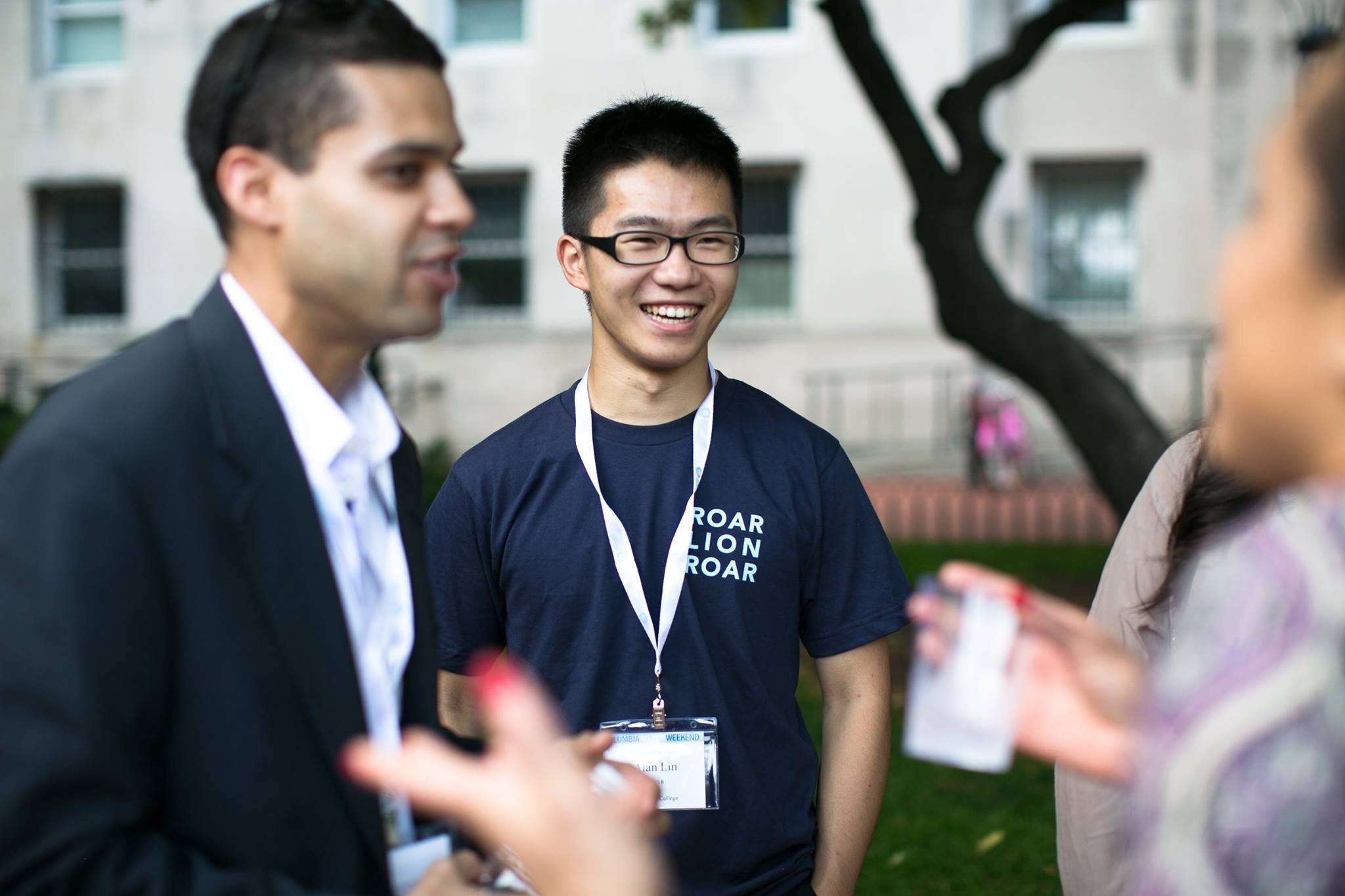 Alumni Mingling at Reunion 2016