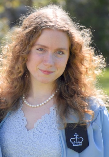Eva Farkas CC'20