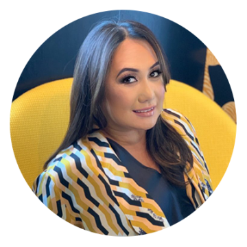 Melissa de la Cruz CC’93