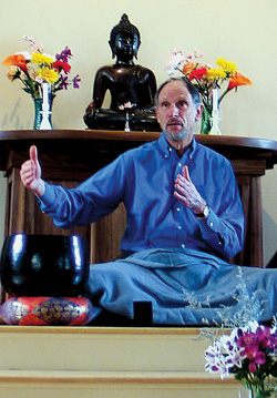 Joseph Goldstein ’65 answers questions during a mindfulness meditation retreat at the Insight Meditation Society in Barre, Mass. PHOTO: Elizabeth Vigeon