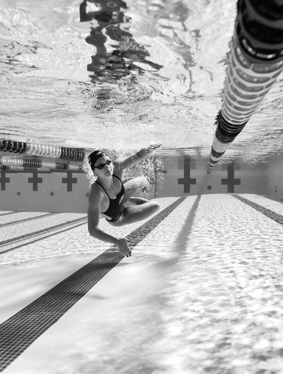 Katie Meili ’13 photographed under water