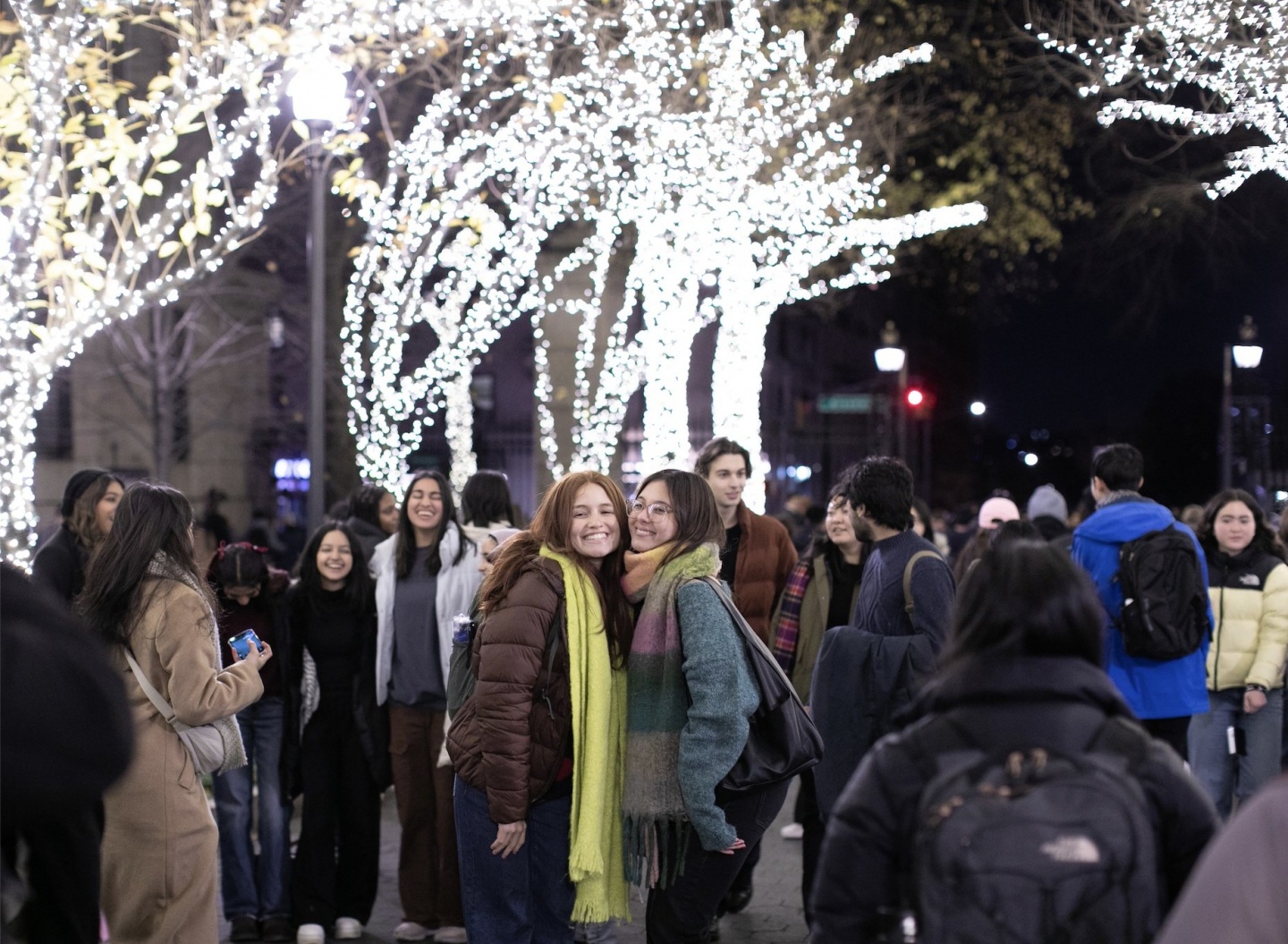 Tree lighting opener