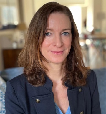 Alexandra Alter headshot