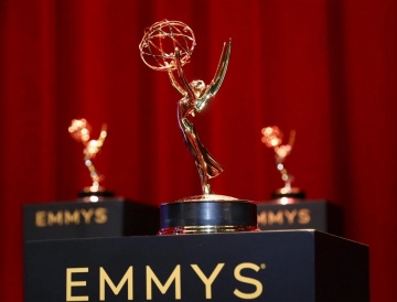 Emmys_statues