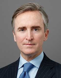 stephen-fealy-headshot