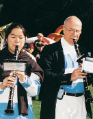 Alumni play in the maching band