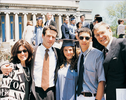 Donna and Phil Satow '63 father for a family photo.