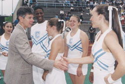 Murphy meets some of Columbia’s cheerleaders. 