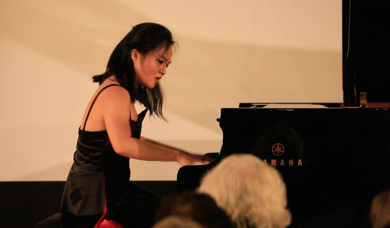 Cindy Liu CC'18 plays the piano.